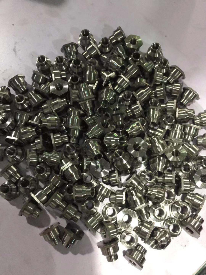 機械零部件加工03